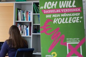Grüne Kampagne für gleichen Lohn: Plakat zur Bayerischen Landtagswahl 2018