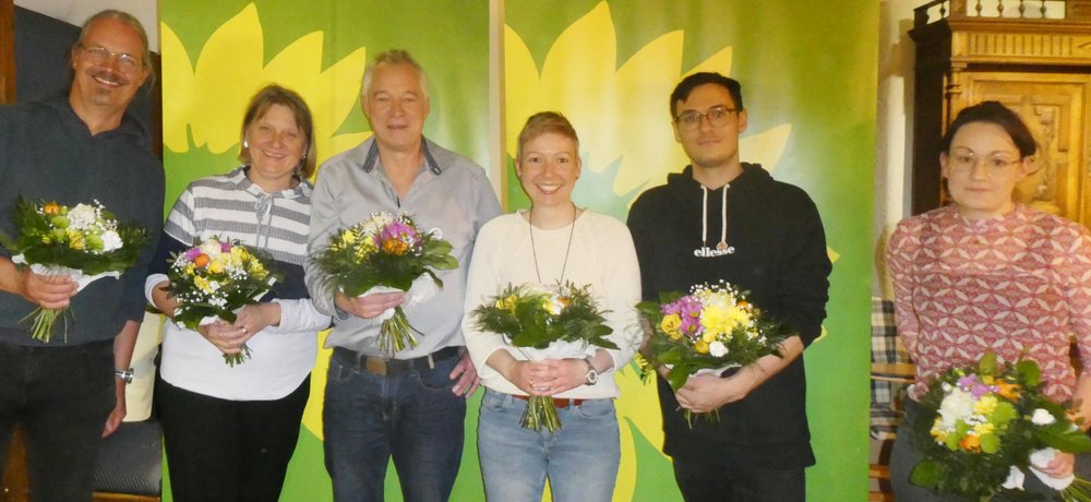 Der neue Vorstand der GRÜNEN Passau-Land (v.l.n.r.): Sascha Müller, Alexandra Scharinger, Dirk Wildt, Claudia Woller, Fabian Brummer und Veronika Lippl. Sonja Keßler ist nicht im Bild.