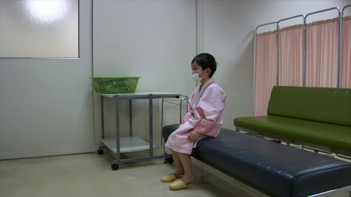 Fukushima-Kind: Regelmäßige Untersuchung der Schilddrüse