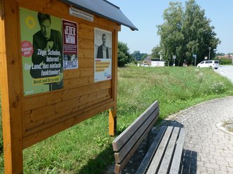 Robert Habeck in Neuhaus am Inn: Züge, Schulen, Internet – Ein Land, das einfach funktioniert