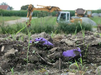 Plastikmüll der Inntal-Gärtnerei in Rothof / Neuhaus am Inn