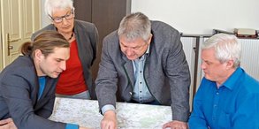 Gutes Miteinander: Toni Schuberl (v.l.) bei seinem Antrittsbesuch in Aldersbach mit Halo Saibold, CSU-Bürgermeister Harald Mayrhofer und Robert Steinbauer.VA/Archiv